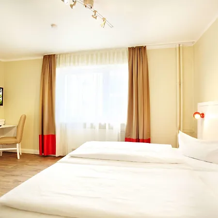 Hotel Ostseehalle Kiel by Premiere Classe-3